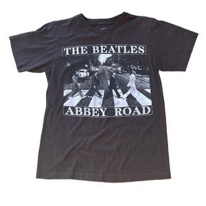 AUTHENTIC BEATLES ABBEY ROAD TSHIRT 2017